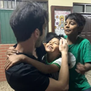 CARLES GONZÁLES CON NIÑOS – 2019