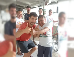 Voluntarios en obra social