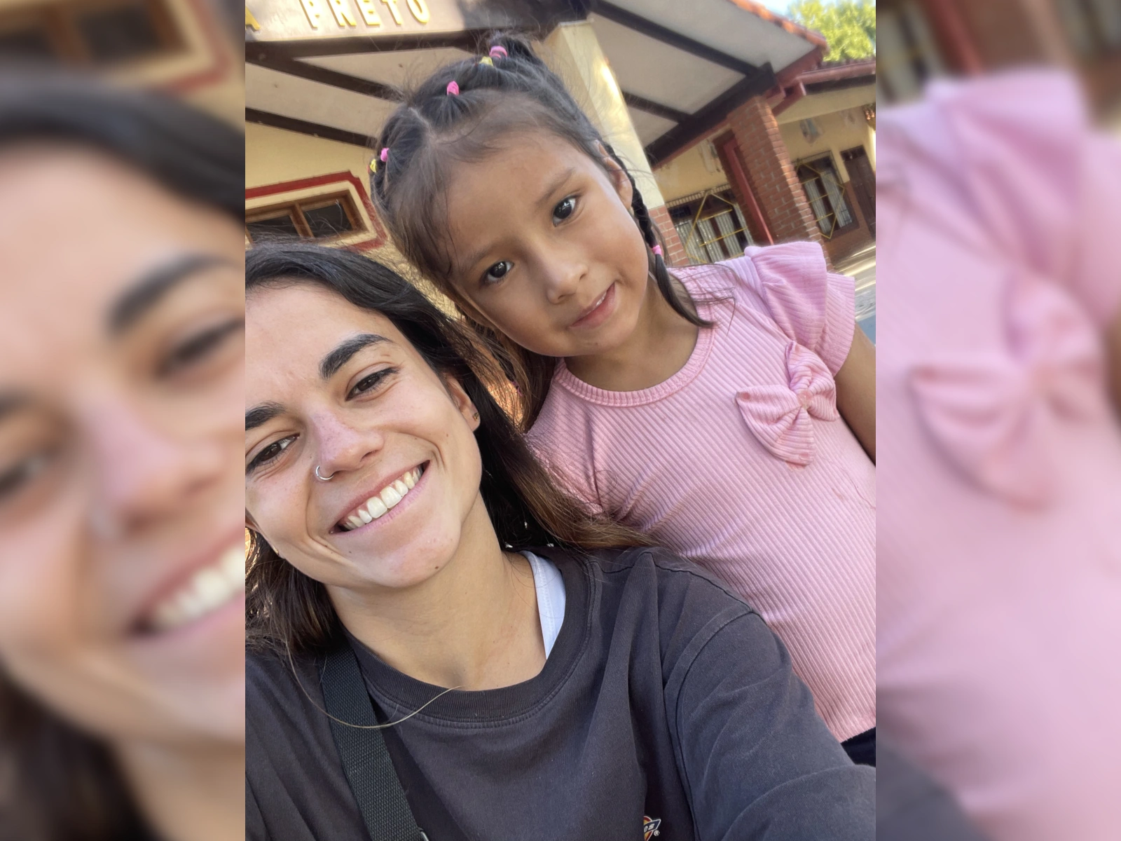 Voluntaria con niña