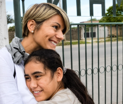 Abrazo de personas